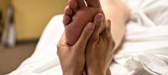 MASSAGE DÉTENTE EN PÉDICURIE-PODOLOGIE